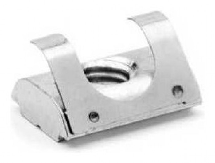 Slot nut 8 with flexible flap